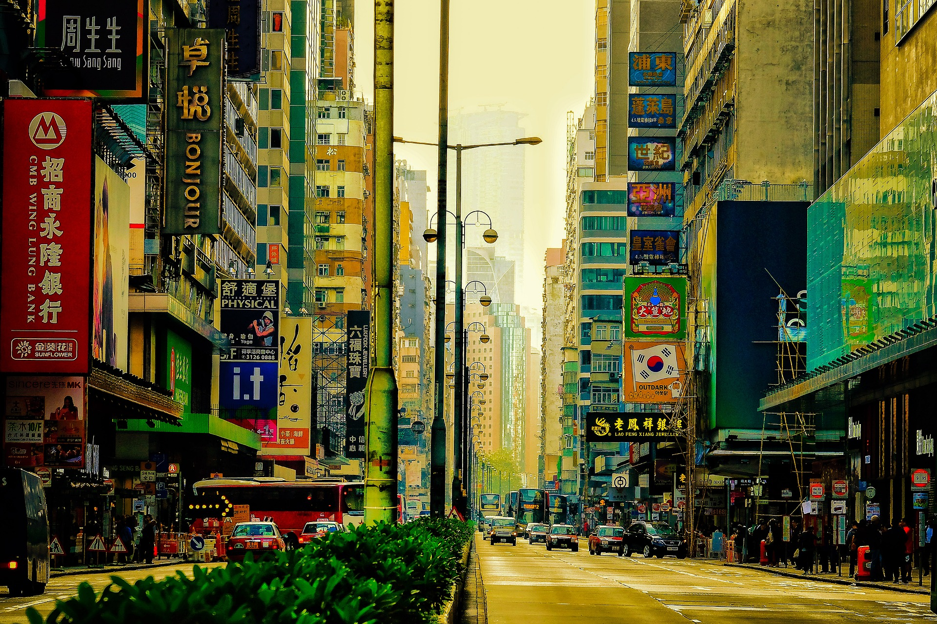 外事邦海外留学平台：香港留学必备交通指南！