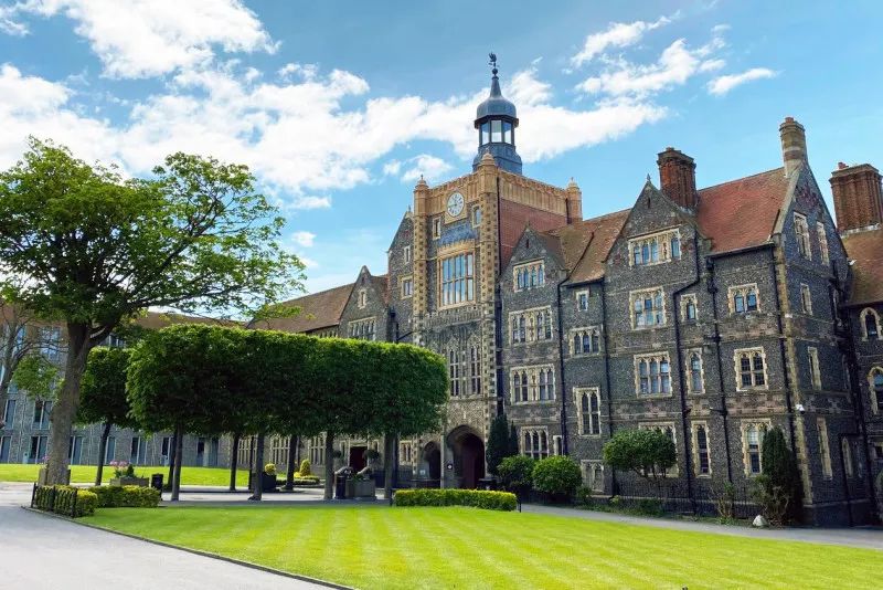 外事邦海外留学平台：英国INS“最上镜”大学，还是顶尖名校！